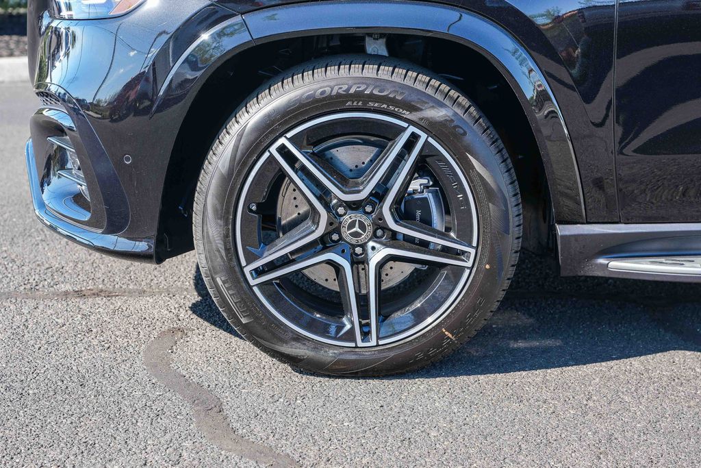 Thumbnail: 2026 Mercedes-Benz GLS - 20