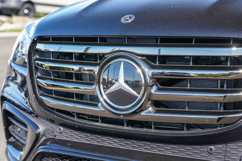 Thumbnail: 2026 Mercedes-Benz GLS - 5