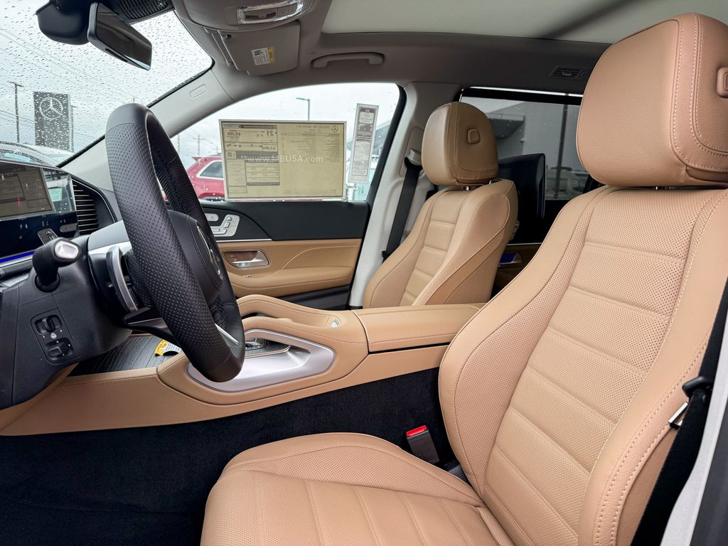 Thumbnail: 2026 Mercedes-Benz GLS - 10