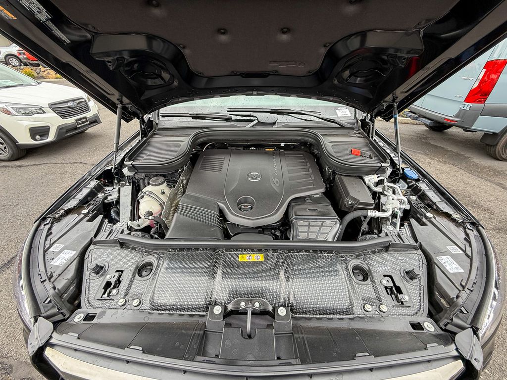 Thumbnail: 2026 Mercedes-Benz GLS - 7