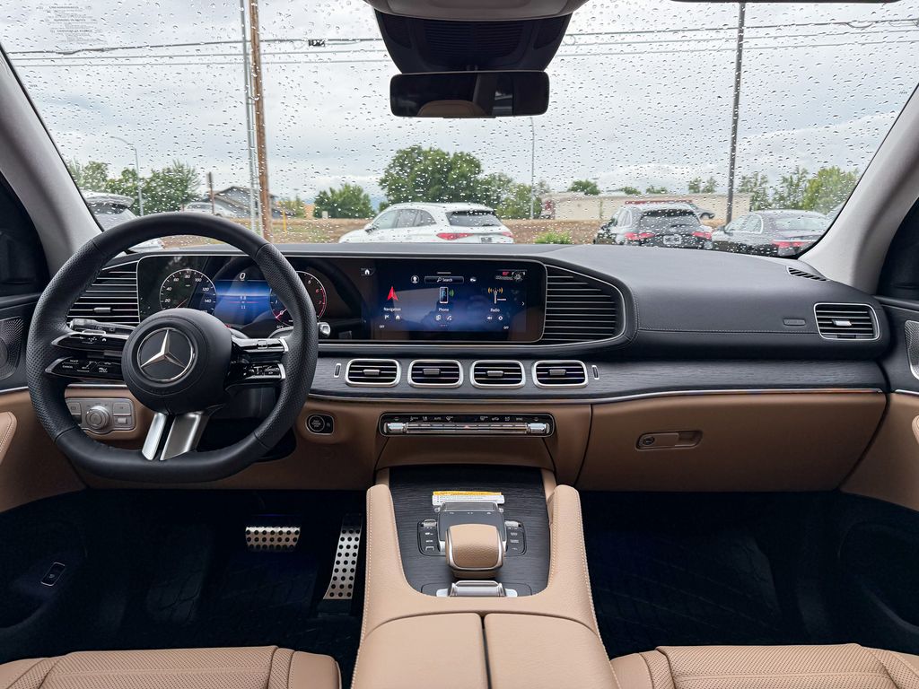 Thumbnail: 2026 Mercedes-Benz GLS - 2
