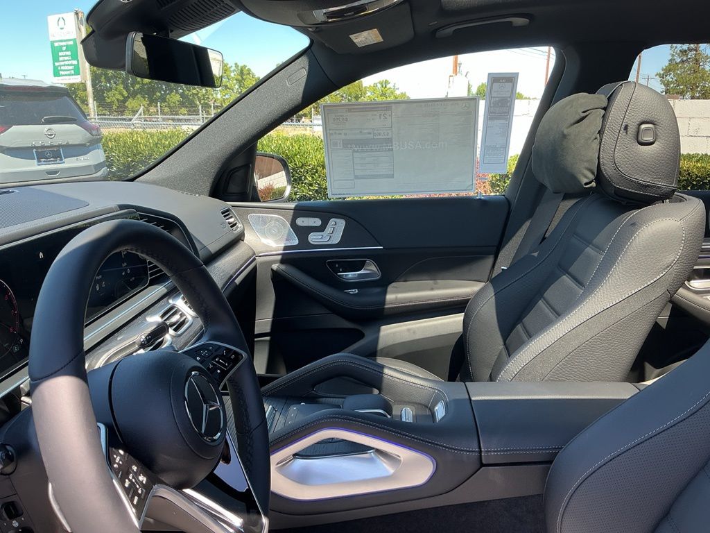 Thumbnail: 2026 Mercedes-Benz GLS - 8
