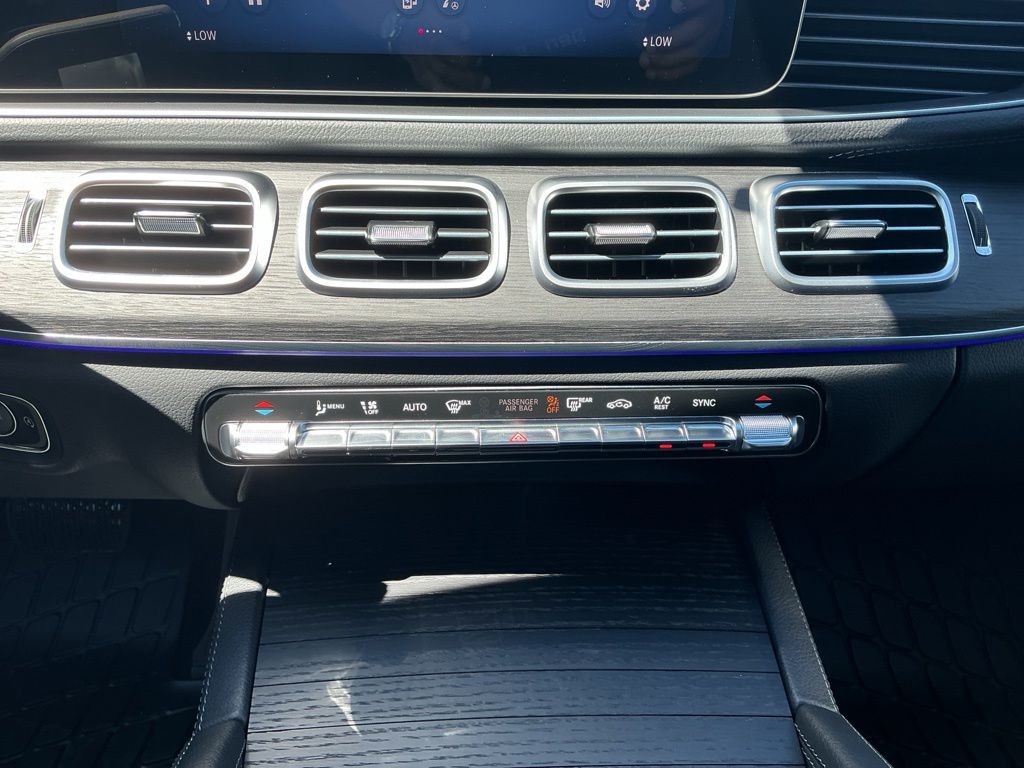 Thumbnail: 2026 Mercedes-Benz GLS - 24