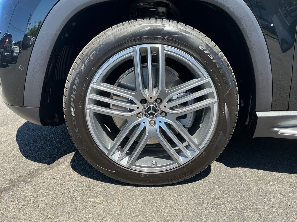 Thumbnail: 2026 Mercedes-Benz GLS - 5
