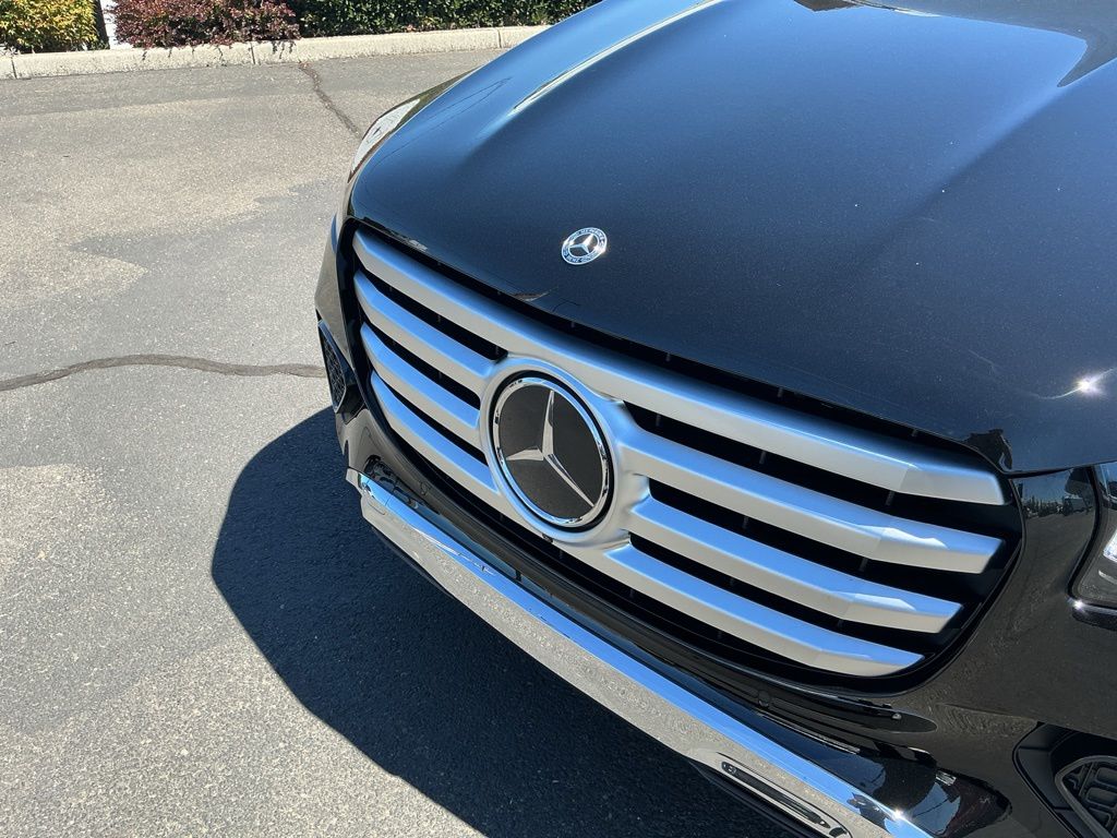 Thumbnail: 2026 Mercedes-Benz GLS - 4