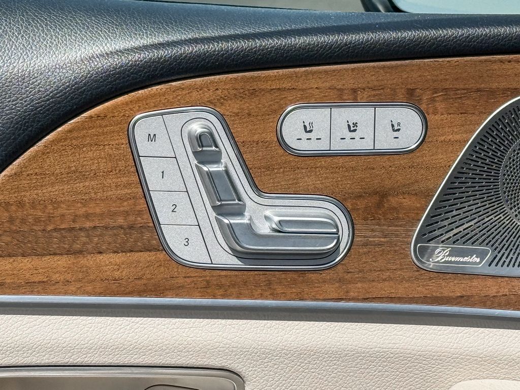 Thumbnail: 2022 Mercedes-Benz GLS - 23