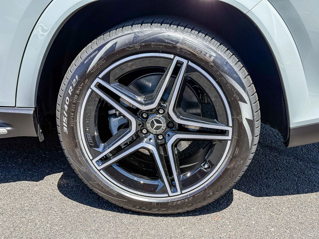 Thumbnail: 2026 Mercedes-Benz GLS - 6
