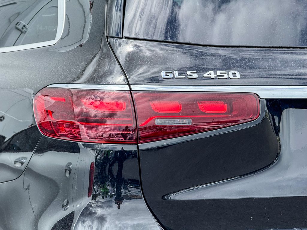 Thumbnail: 2026 Mercedes-Benz GLS - 9
