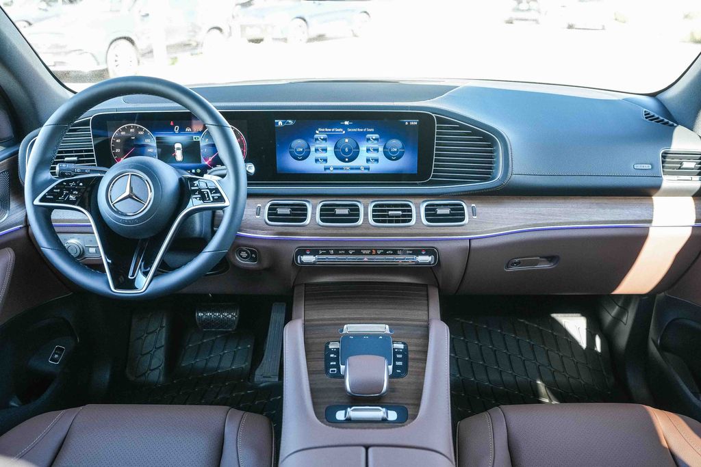 Thumbnail: 2026 Mercedes-Benz GLS - 2