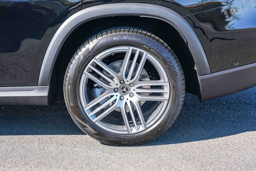 Thumbnail: 2026 Mercedes-Benz GLS - 7