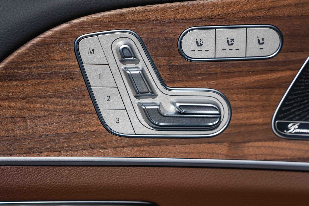 Thumbnail: 2026 Mercedes-Benz GLS - 25
