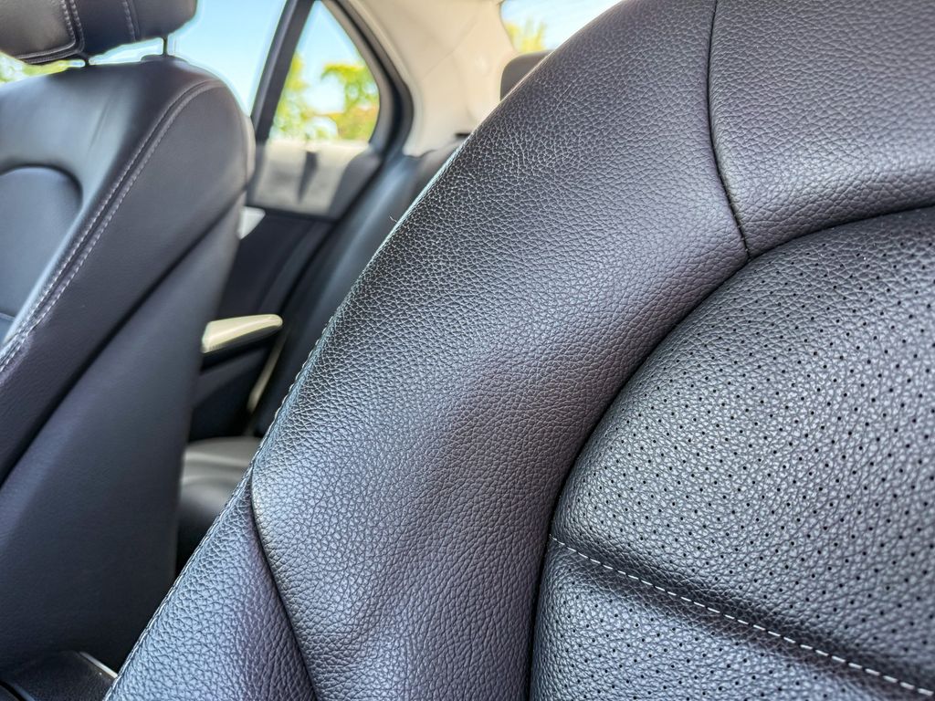 Thumbnail: 2018 Mercedes-Benz C-Class - 25