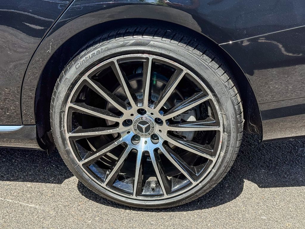 Thumbnail: 2018 Mercedes-Benz C-Class - 6