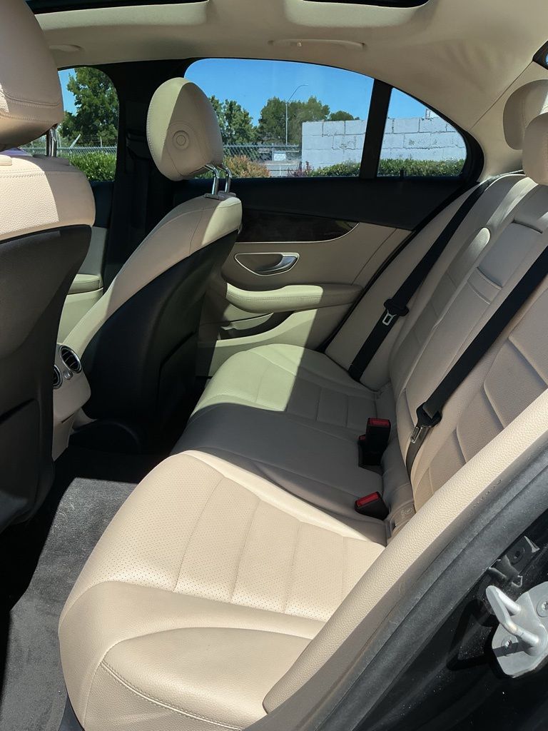 Thumbnail: 2016 Mercedes-Benz C-Class - 18