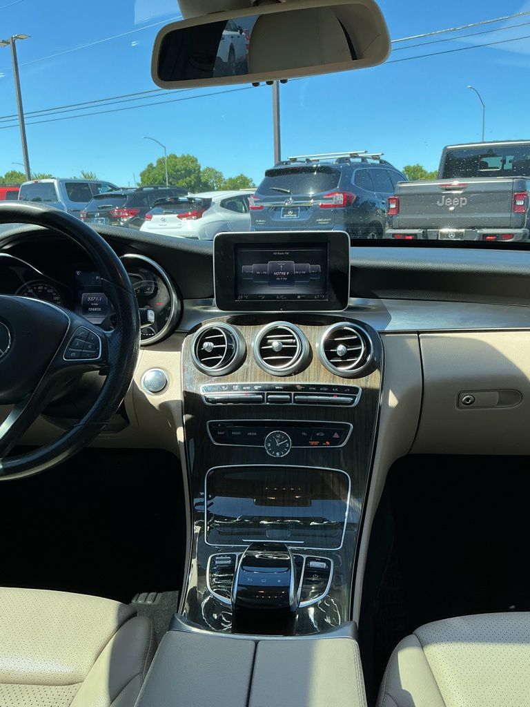 Thumbnail: 2016 Mercedes-Benz C-Class - 2