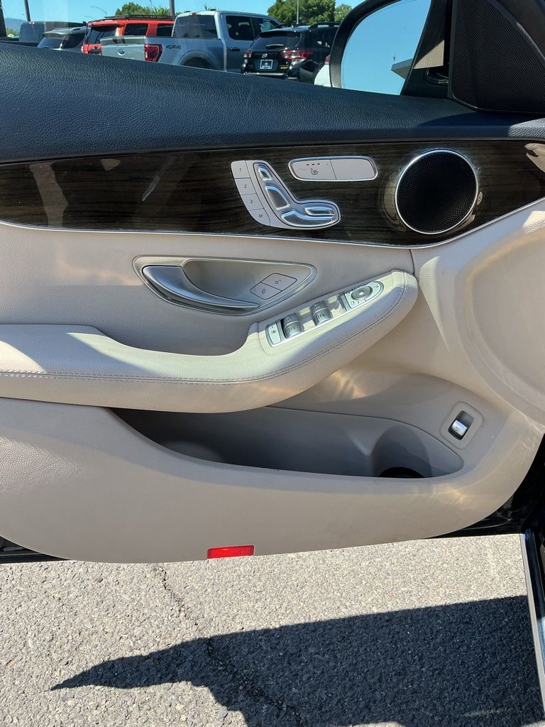 Thumbnail: 2016 Mercedes-Benz C-Class - 20