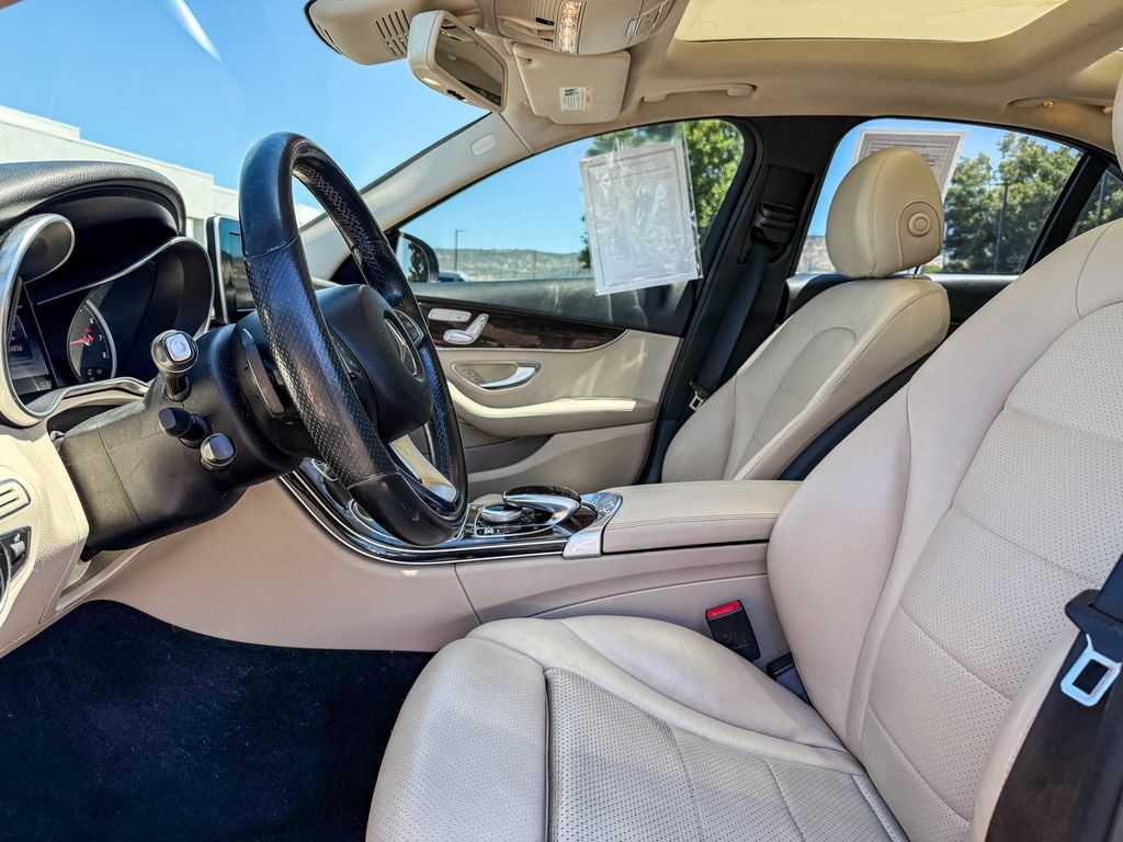 Thumbnail: 2016 Mercedes-Benz C-Class - 10