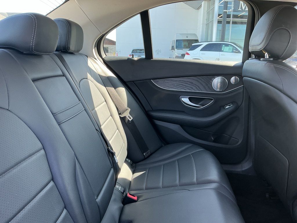 Thumbnail: 2016 Mercedes-Benz C-Class - 27