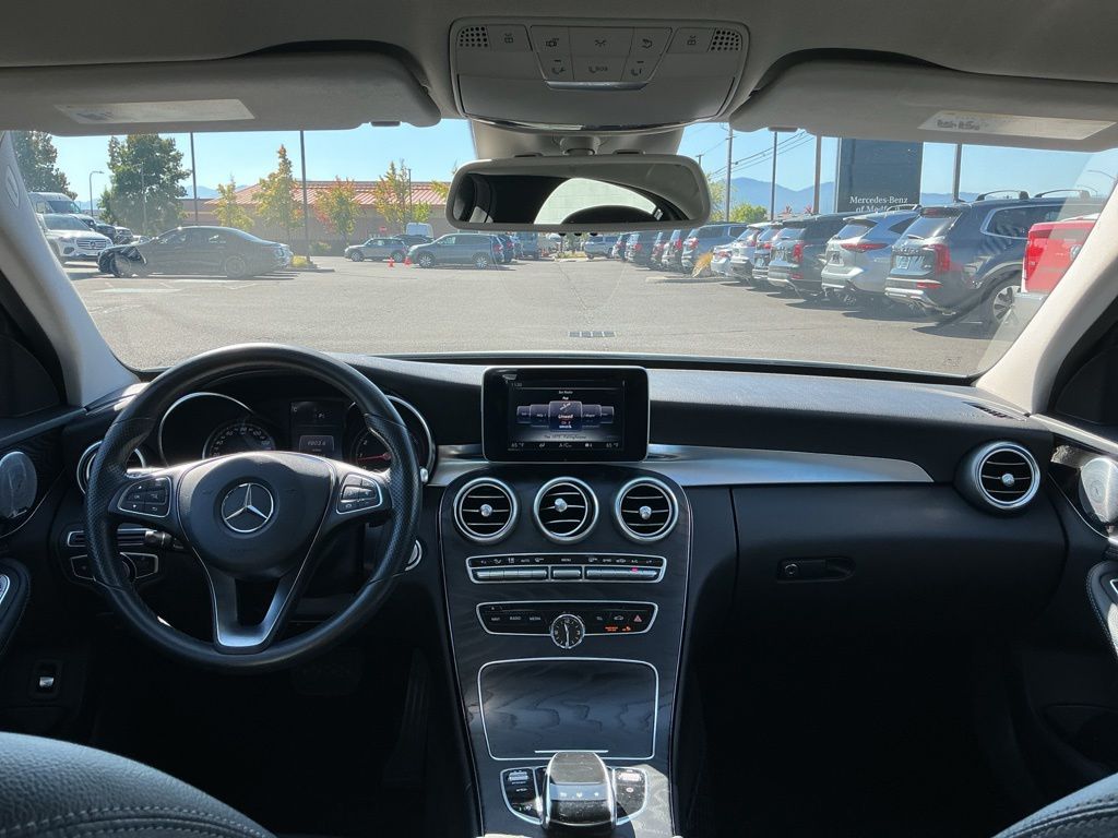 Thumbnail: 2016 Mercedes-Benz C-Class - 9