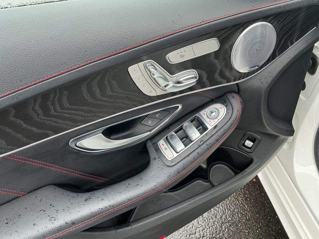 Thumbnail: 2016 Mercedes-Benz C-Class - 22