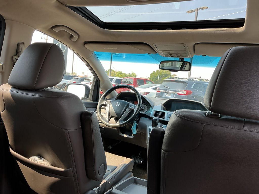 Thumbnail: 2011 Honda Odyssey - 2