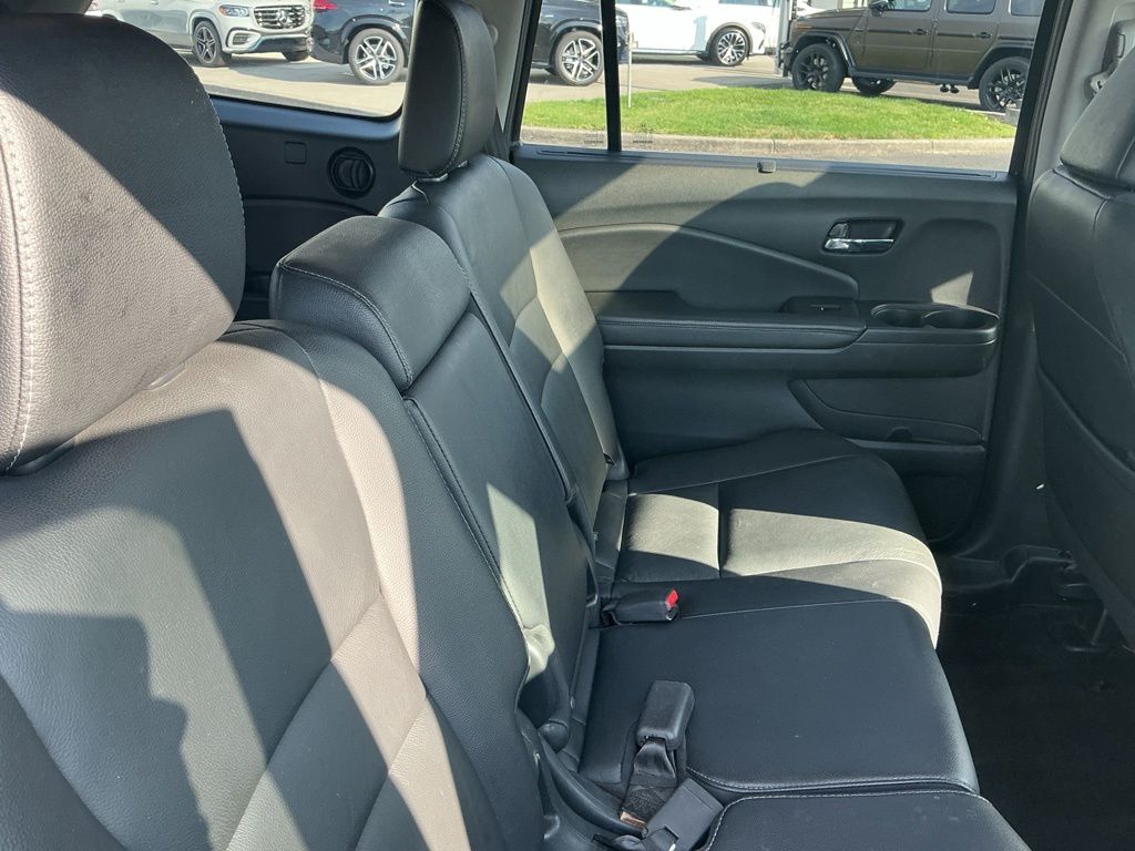 Thumbnail: 2021 Honda Pilot - 12