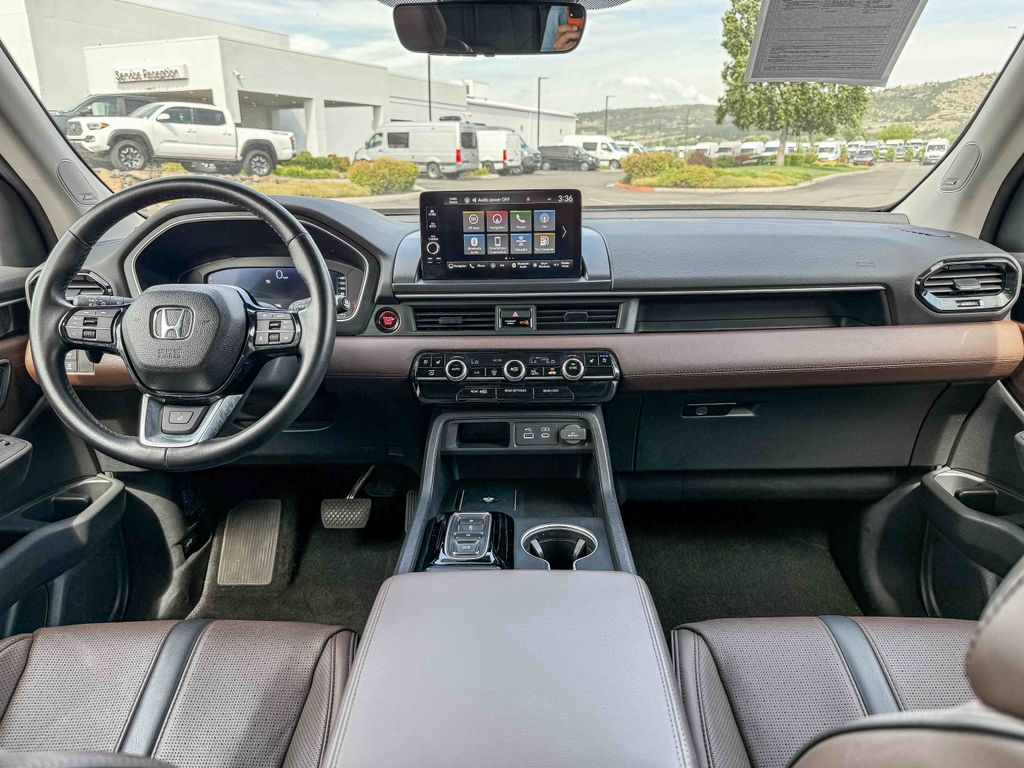 Thumbnail: 2023 Honda Pilot - 2