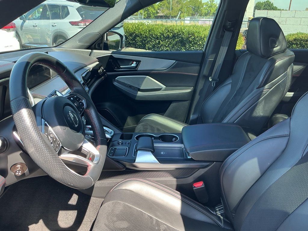 Thumbnail: 2022 Acura MDX - 9