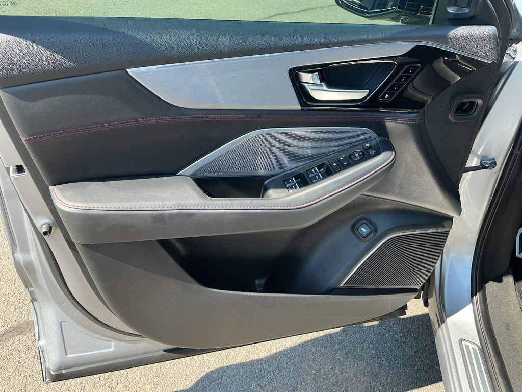 Thumbnail: 2022 Acura MDX - 24