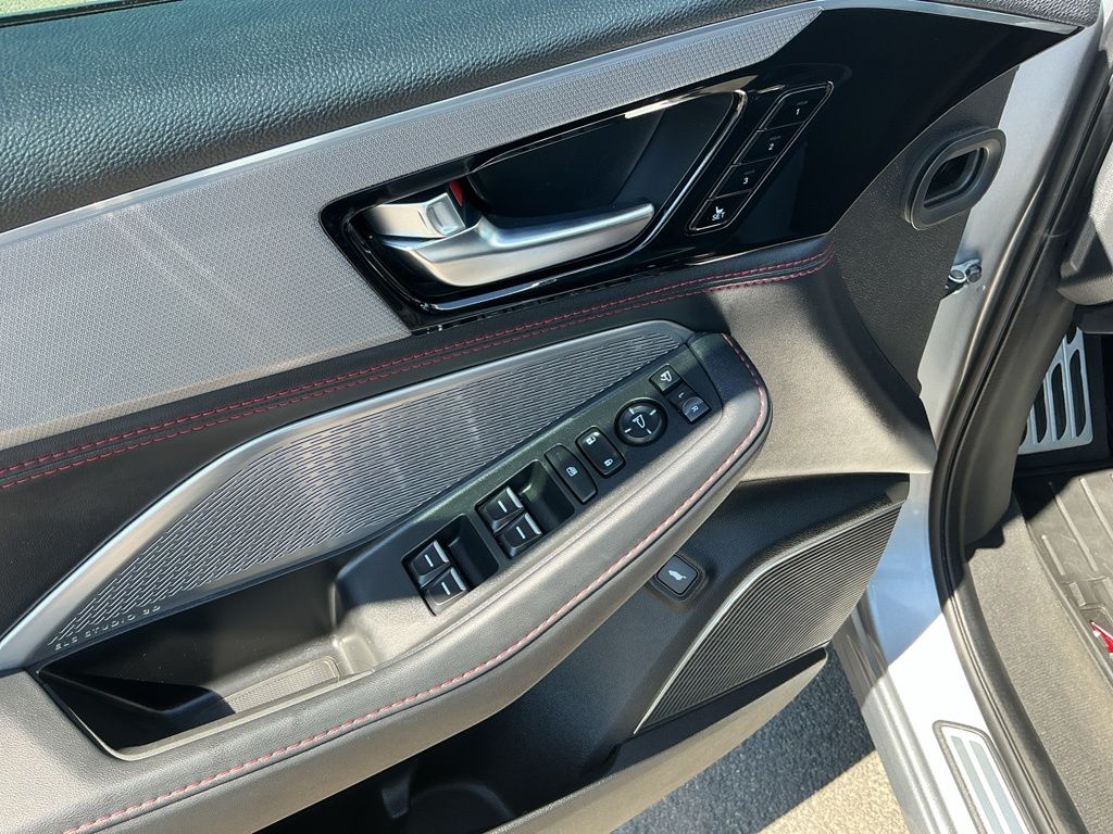 Thumbnail: 2022 Acura MDX - 25
