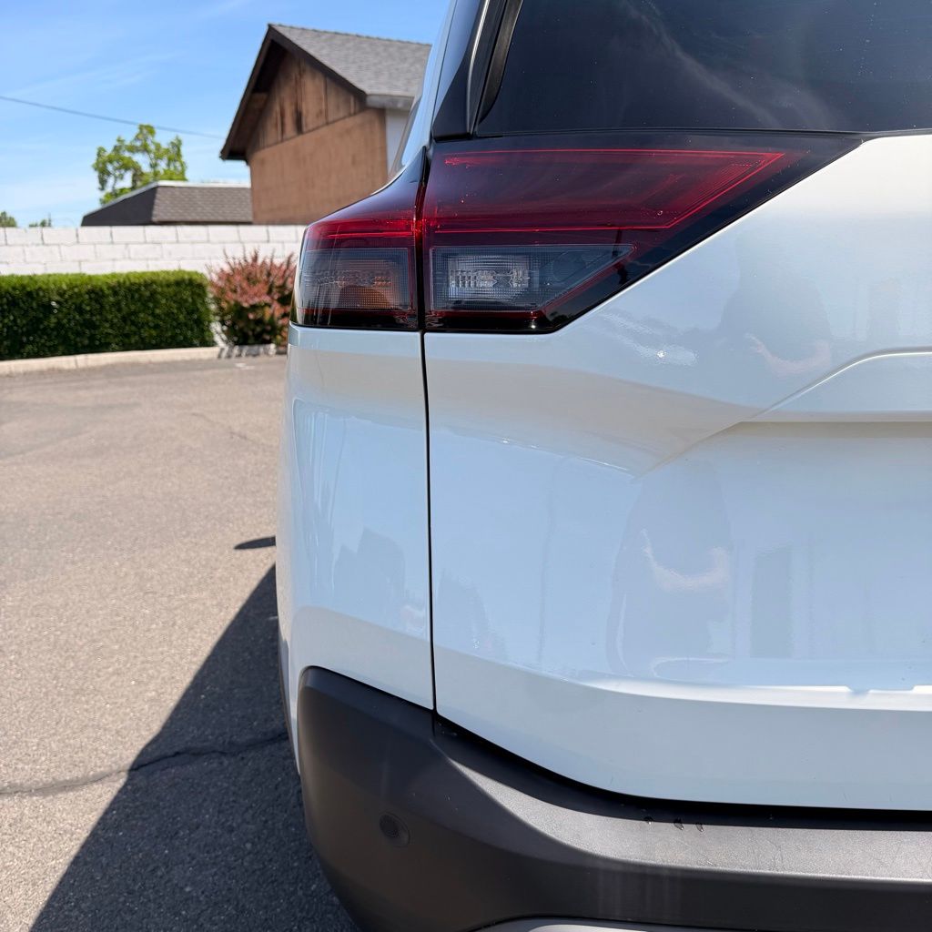 Thumbnail: 2023 Nissan Rogue - 18
