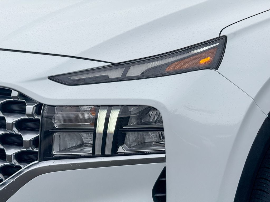 Thumbnail: 2022 Hyundai Santa Fe - 16