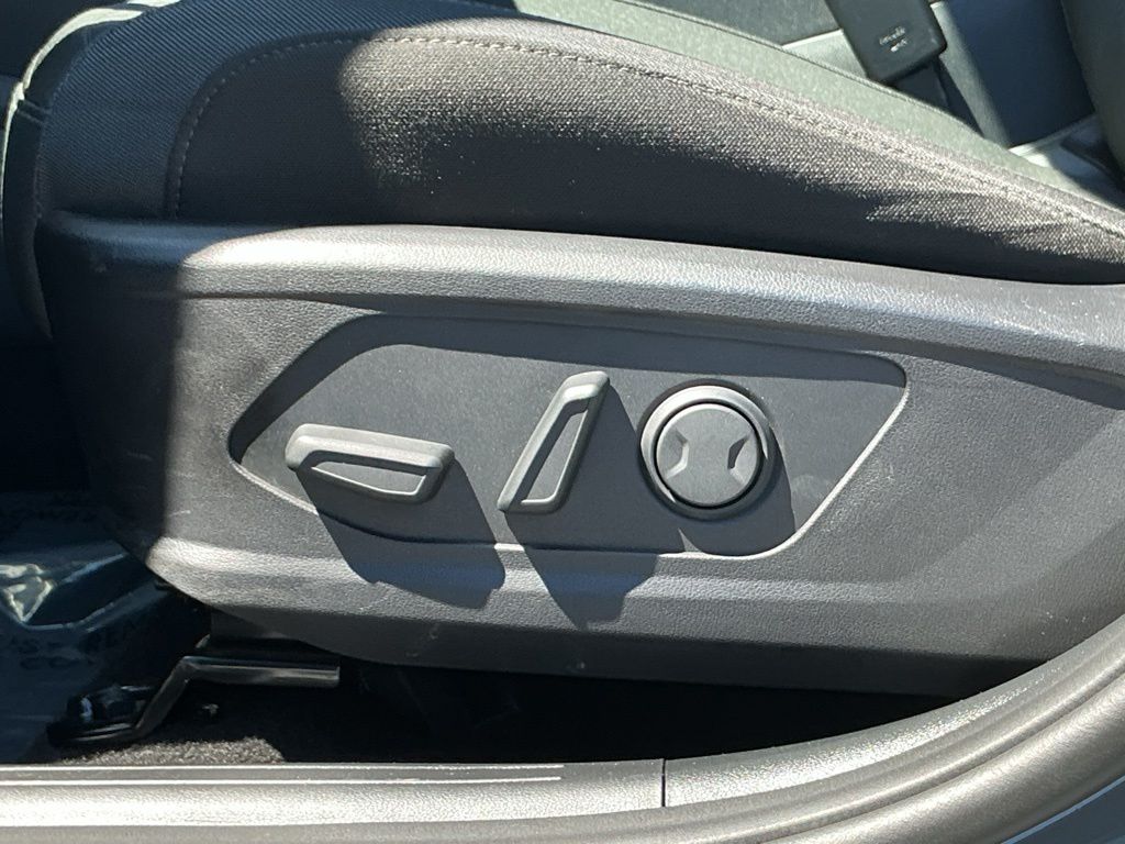 Thumbnail: 2022 Hyundai Santa Cruz - 22
