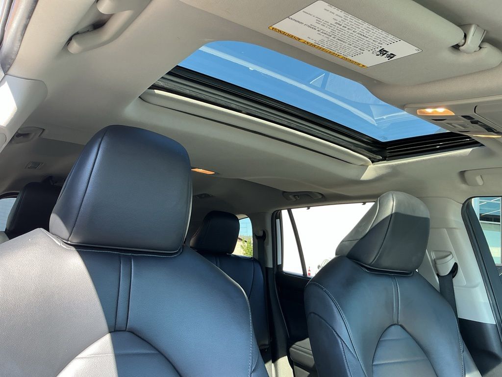 Thumbnail: 2022 Toyota Highlander - 26
