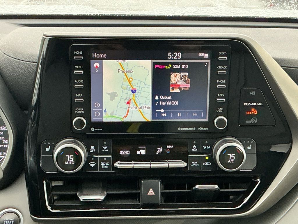 Thumbnail: 2020 Toyota Highlander - 12