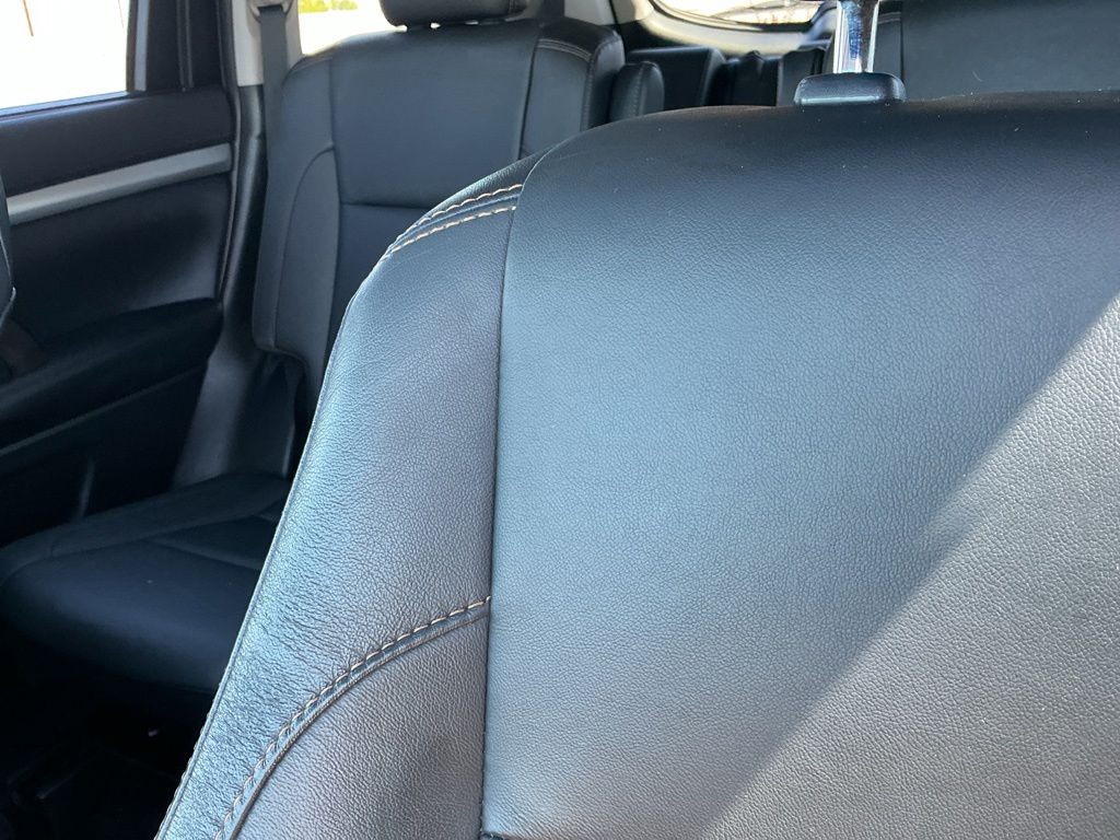 Thumbnail: 2019 Toyota Highlander - 10