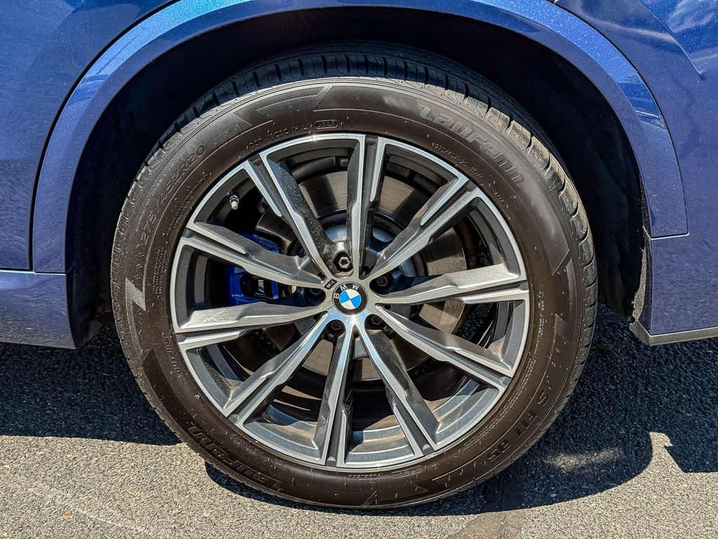 Thumbnail: 2021 BMW X5 - 7