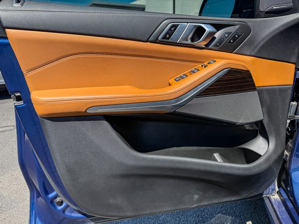 Thumbnail: 2021 BMW X5 - 22