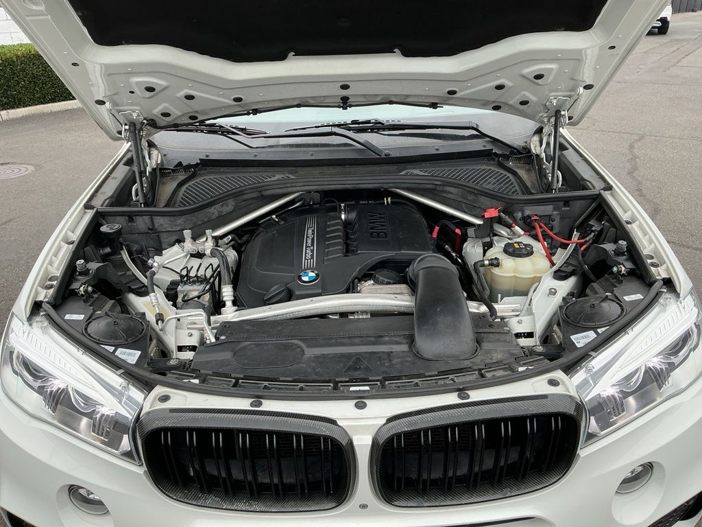 Thumbnail: 2017 BMW X5 - 8