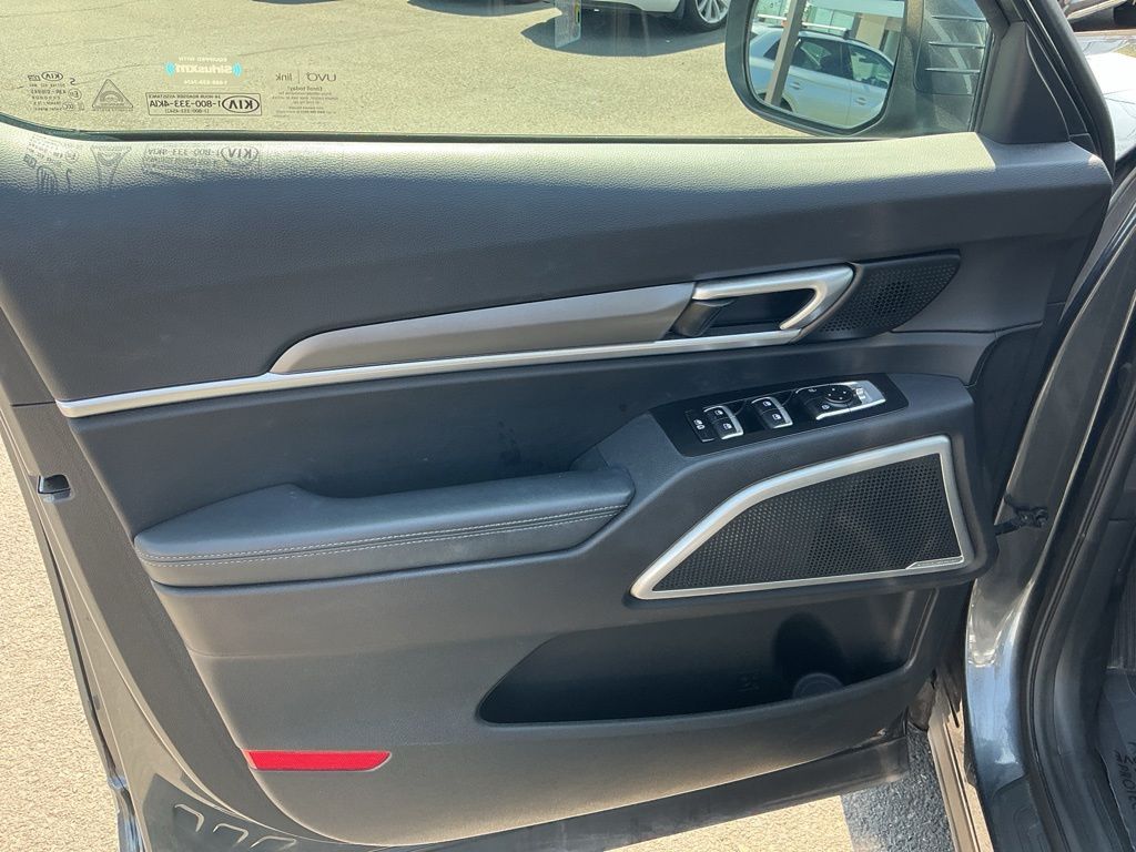 Thumbnail: 2021 Kia Telluride - 24