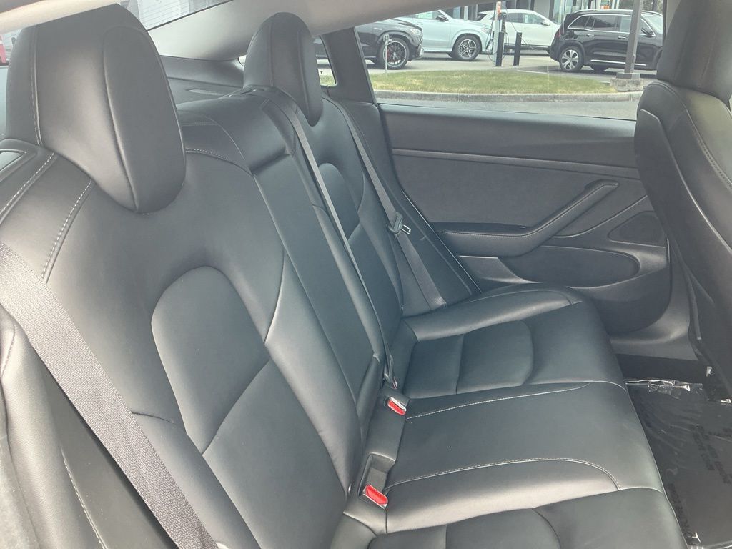 Thumbnail: 2020 Tesla Model 3 - 11