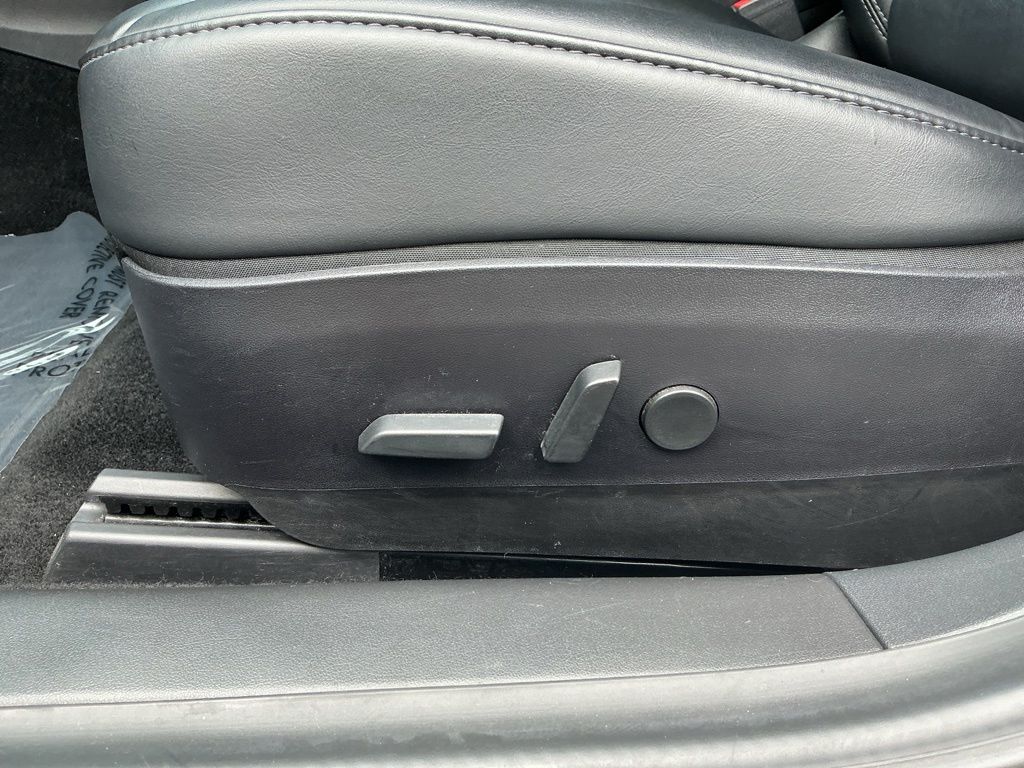 Thumbnail: 2020 Tesla Model 3 - 21