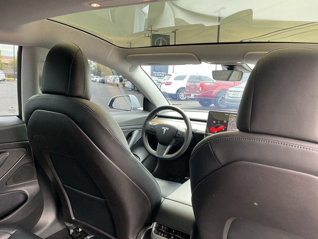 Thumbnail: 2020 Tesla Model 3 - 6
