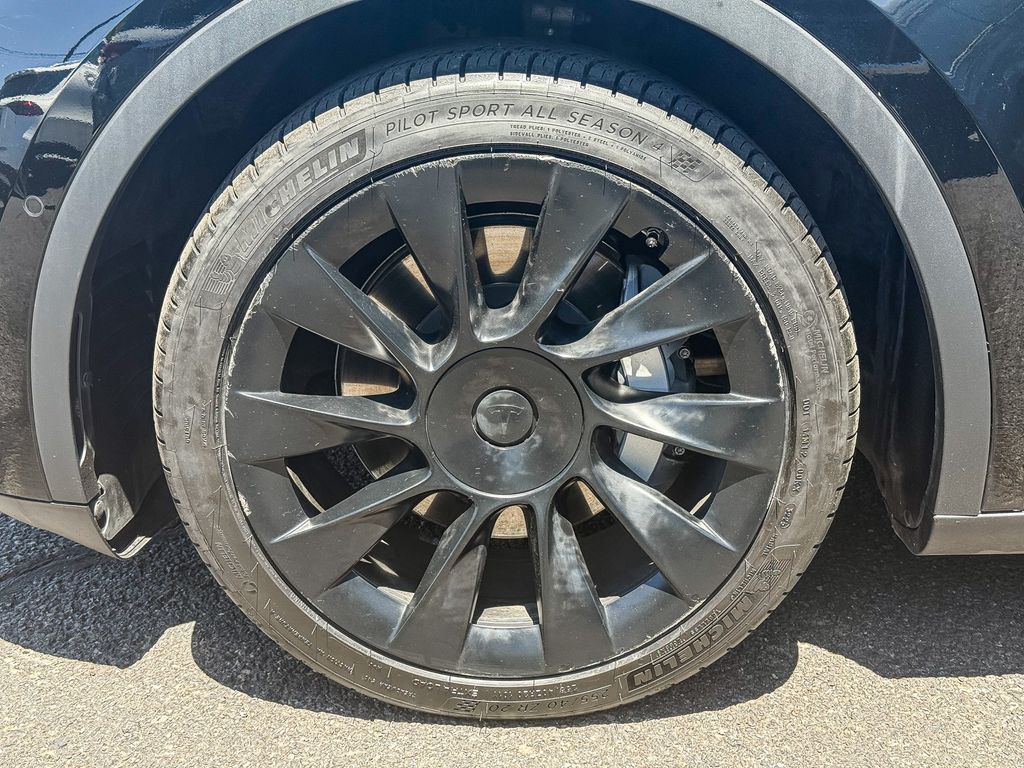 Thumbnail: 2021 Tesla Model Y - 18