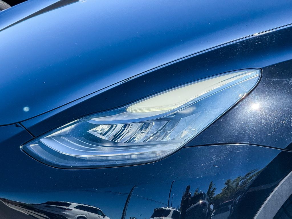 Thumbnail: 2021 Tesla Model Y - 15