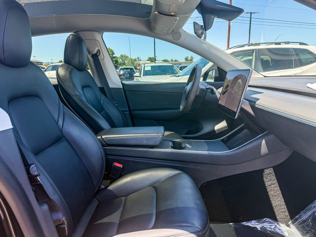 Thumbnail: 2021 Tesla Model Y - 10