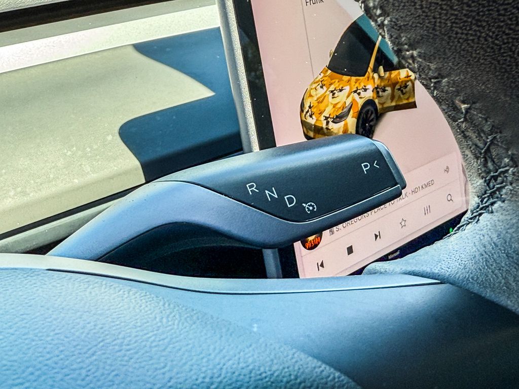 Thumbnail: 2021 Tesla Model Y - 24