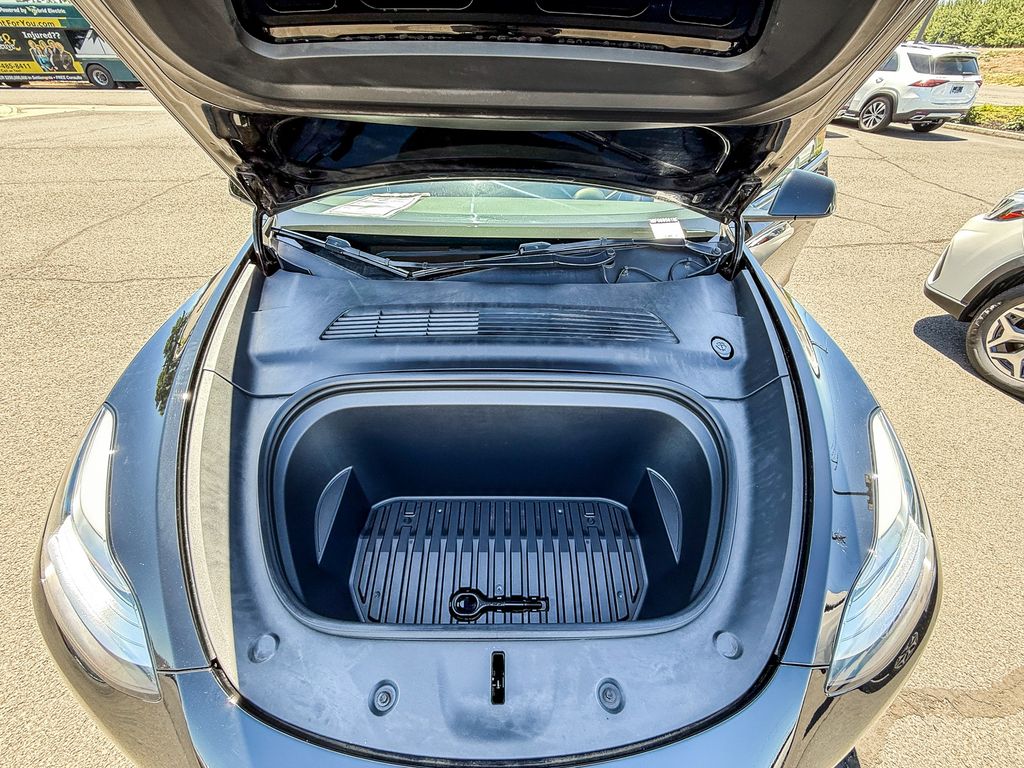 Thumbnail: 2021 Tesla Model Y - 25