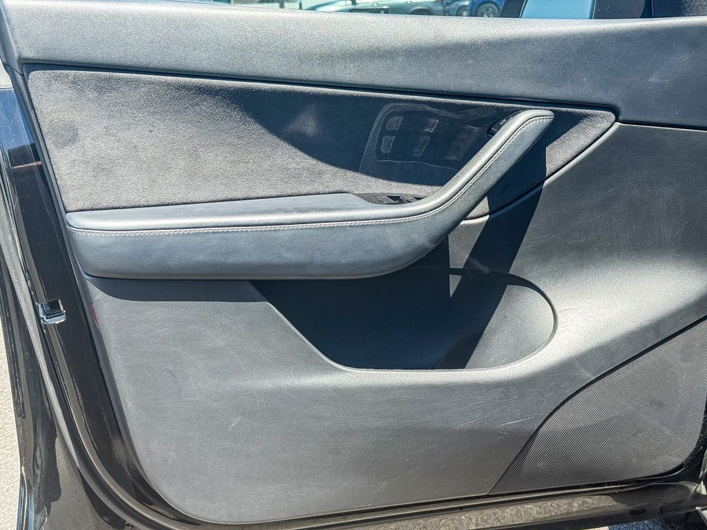 Thumbnail: 2021 Tesla Model Y - 22