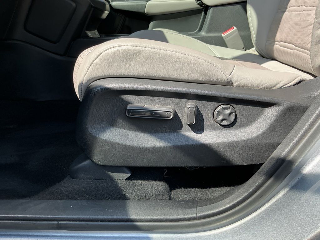 Thumbnail: 2021 Honda CR-V - 23
